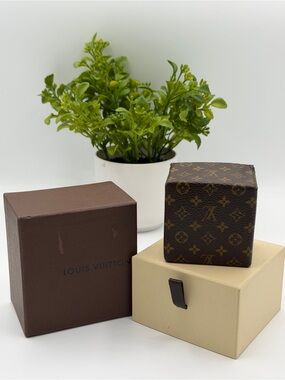 Louis Vuitton Brown Monogram Ring Box Traveling Jewelry with COA and Box